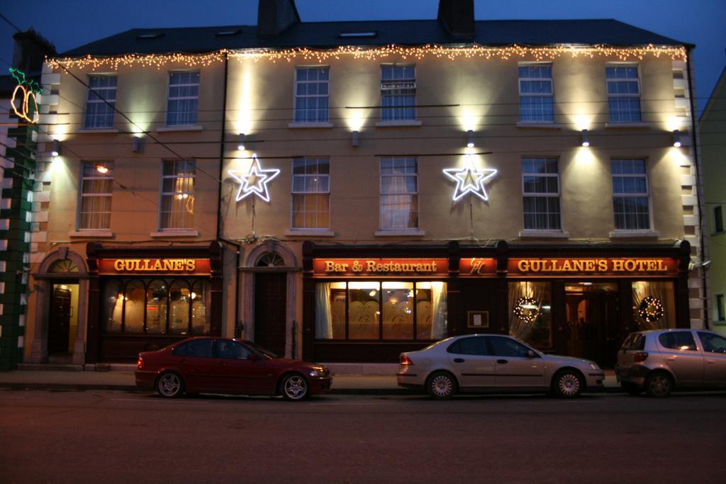 Gullane'S Hotel Балинаслоу Екстериор снимка